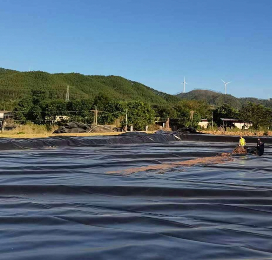 水深 2 米蓄水池防渗膜、水深 3～5 米蓄水池选型标准